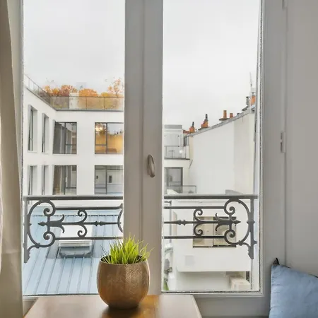 Stylish Architect Studio Near The Marais Διαμέρισμα